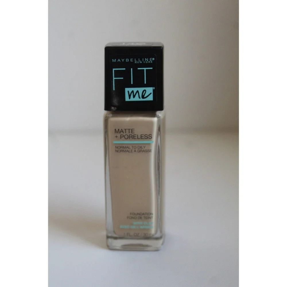 Maybelline Fit Me Matte & Poreless Liquid Foundation Makeup - 102 Fair Porcelain